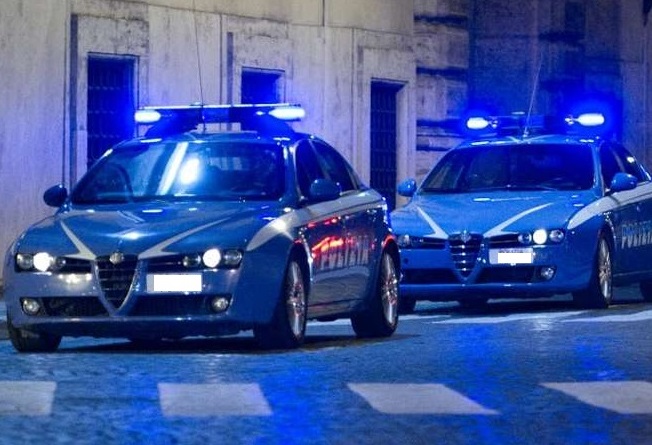 volanti-polizia-notte-9-dicembre-2.jpg
