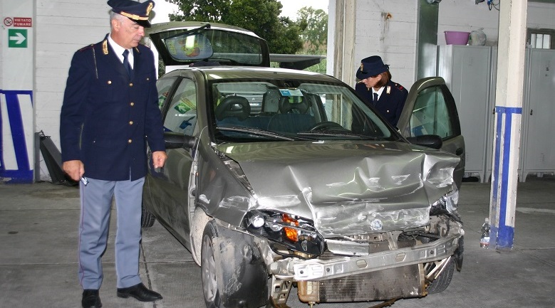 polizia-auto-incidente-stradale.jpg