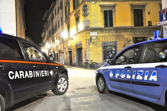 polizia_carabinieri_notte.jpg