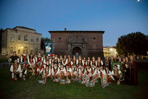 sbandieratori-lucca-piccola.jpg