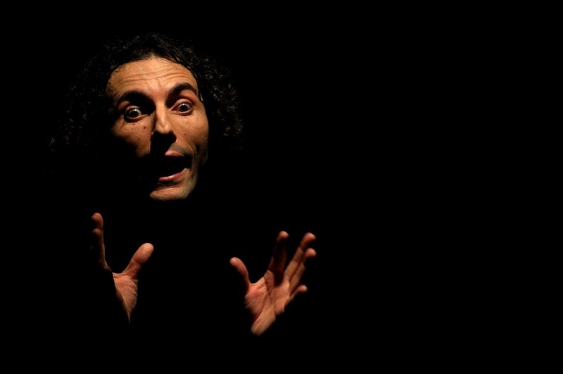 Nella foto Valerio Aprea