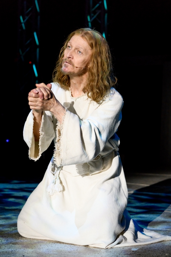 tec-jcs-rehearsal-credit-MARGOT-DE-HEIDE-(2)-fae4.jpg